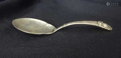 ART NOUVEAU PASTRY SERVER / SMALL CAKE SPOON