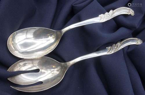 SERVING CUTLERY: SALAD SERVERS