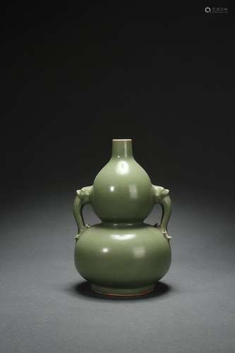 Celadon Glazed Gourd-shaped Vase