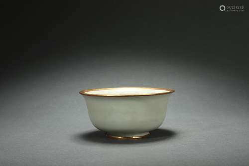 Ru Kiln Bowl with Gold Rim Design