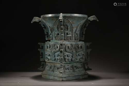 Bronze Square Zun (Vase)