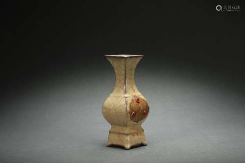 Square Vase with Gems Inlaid and Gold Covered Design, Ge Kil...