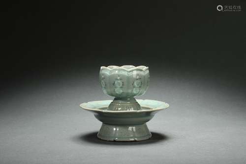 Korean Porcelain Sancer