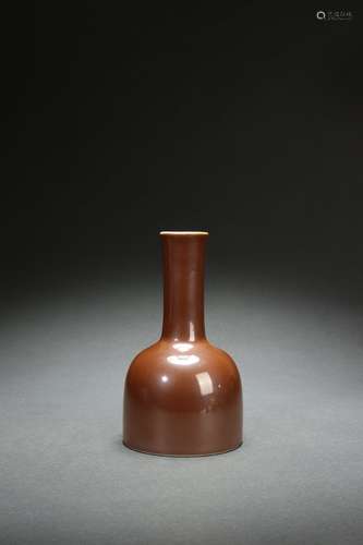 Bell-shaped Vase with Monochrome Glaze Design, Kangxi Reign ...