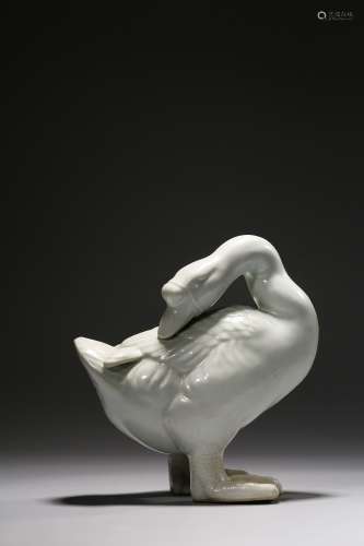 Porcelain Goose Decoration