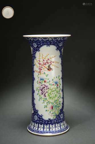Blue-and-white Flower Vase with Famille Rose Design and Flow...