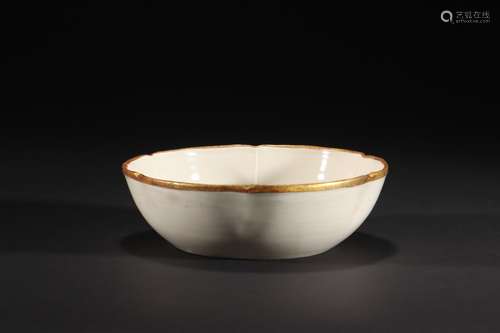 Ding Kiln Bowl with Begonia Design