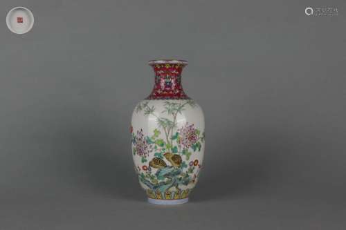 Famille Rose Vase with Flower, Bird Patterns and Gold Outlin...