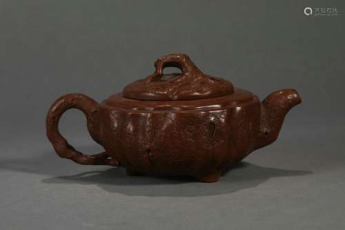 Gong Chun Dark-red pottery