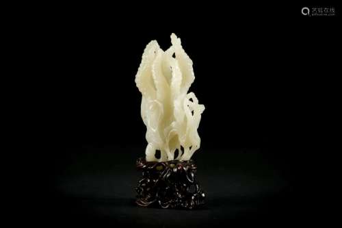 A Carved Hetian White Jade Citrus Medica