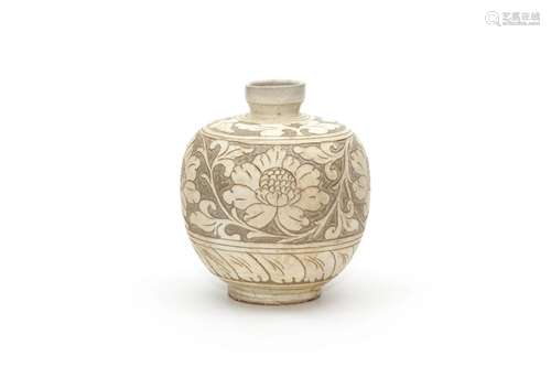 A Cizhou Ware High Relief Carved Jar