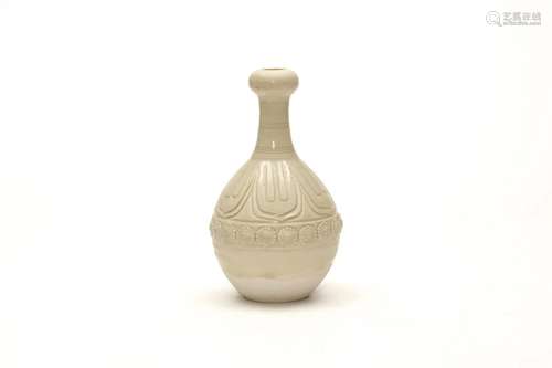 A Xiangzhou Ware Lotus Galic Formed Vase