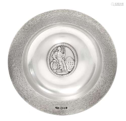 An Elizabeth II Silver Dish, by Christopher Nigel Lawrence, ...