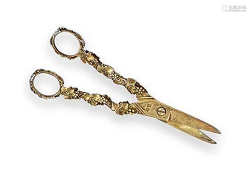 A Pair of George III Silver Grape-Scissors, by Thomas Phipps...