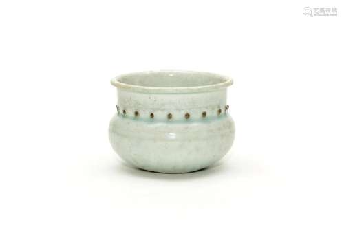 A Hutian Ware White Glazed Drum Form Bowl