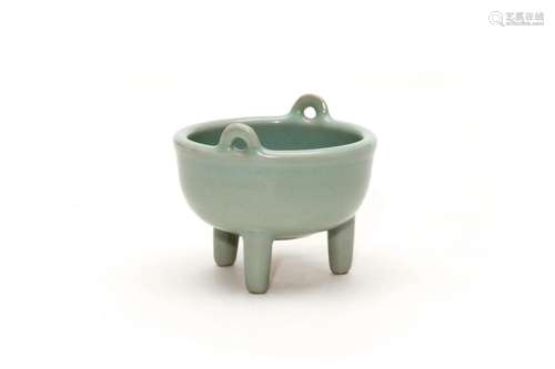 A Longquan Celadon Tripod Censer