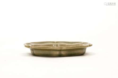 A Yaozhou Ware Celadon Lobed Dish