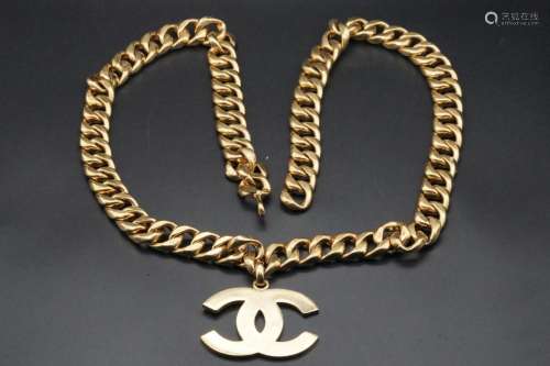 Chanel Late 1980s Gold Tone Chain Belt W/CC Logo