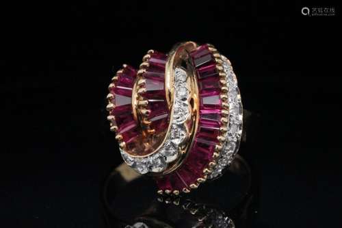 1.65ctw Ruby and 18K Yellow Gold Ring W/Diamonds