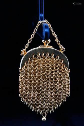 Antique Solid 9K Yellow Gold Mesh Finger Purse