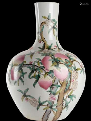 Qing Dynasty Famille Rose Tianqiuping Vase