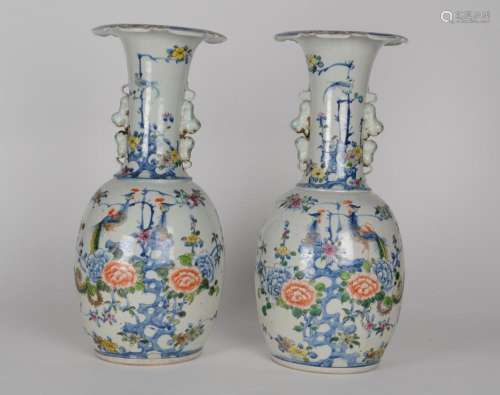 Qing Dynasty Pair of Famille Rose Phoenix Tail Vase
