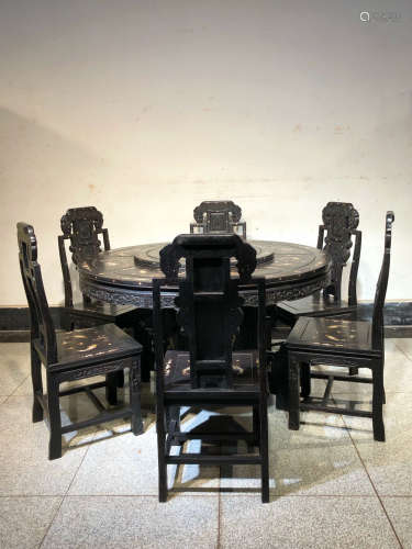 旧藏小叶紫檀镶贝壳一桌六椅象头圆桌