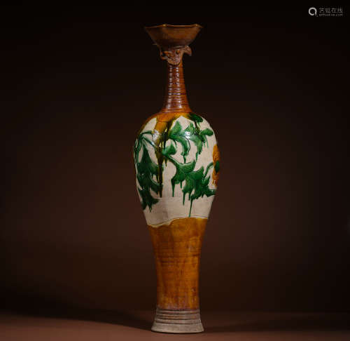 Three-color phoenix vase in song Dynasty