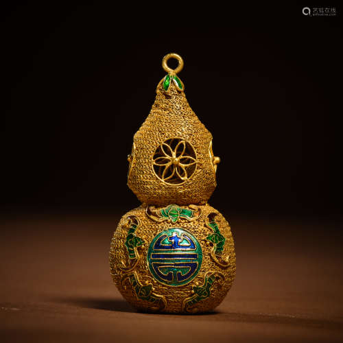 Pure gold gourd pendant from the Qing Dynasty