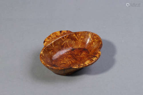 Twisted-Tire Glaze Cup with Handle