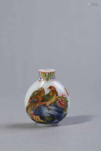 Painted Glass Pheasant and Peony Snuff Bottle
