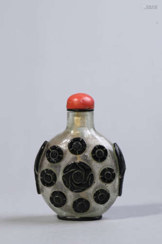 Black Overlay Glass Floral Snuff Bottle