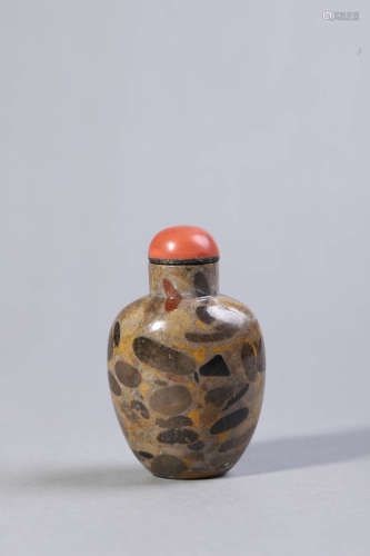 Mottled Stone Baluster Snuff Bottle
