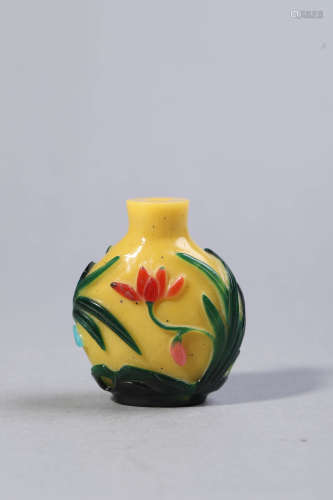 Tricolor Glass Floral Snuff Bottle