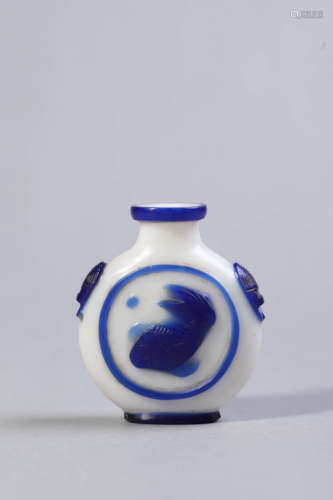 Blue Overlay White Glass Carp Snuff Bottle