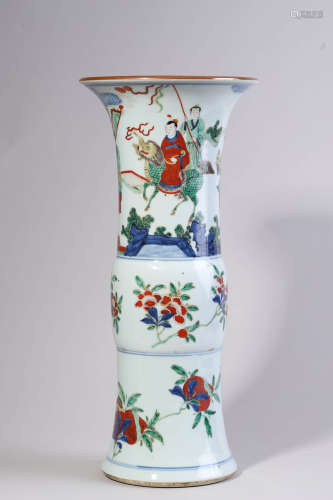 Wucai Glaze and Underglaze Blue Floral Vase