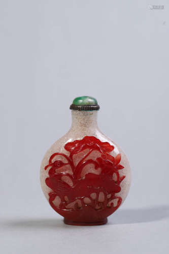 Red Overlay White Glass Dragon and Phoenix Snuff Bottle