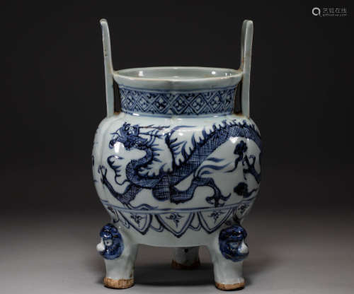 Chinese yuan dynasty blue and white incense burner