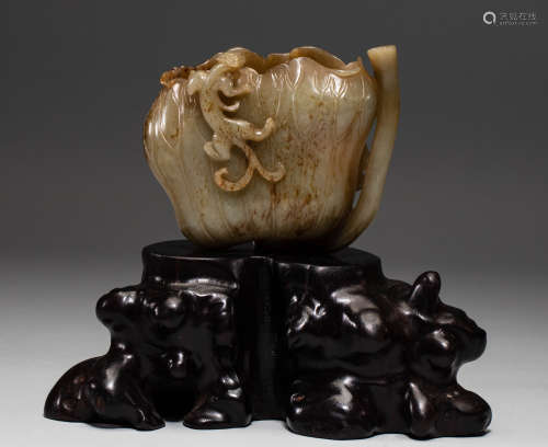 Chinese Hetian jade brush wash of qing Dynasty