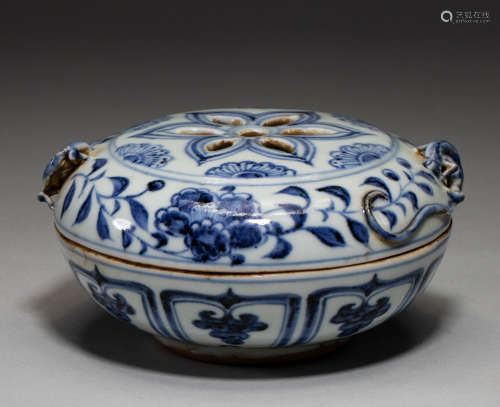 Yuan dynasty blue and white compact
