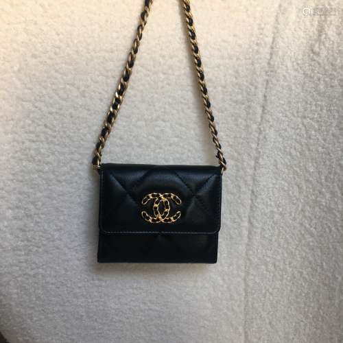 chanel 斜跨19bag mini