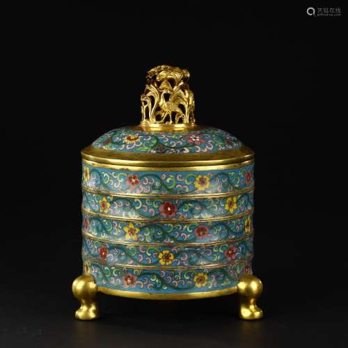 Cloisonne flower three-legged lid box in Qing Dynasty
