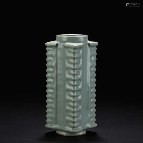 Ancient celadon brown spoon bottle