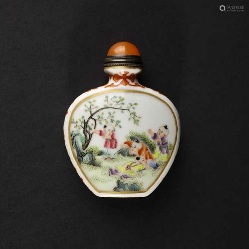 Qing Dynasty pastel baby play picture cigarette pot