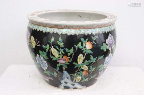 Chinese famille rose planter