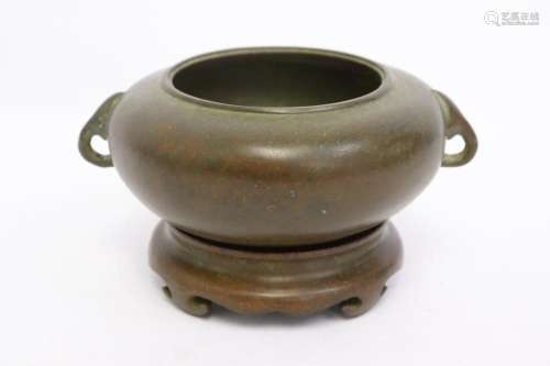Chinese bronze censer with bronze base