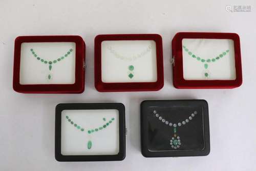 5 boxes of loose jadeite cabochon ensembles