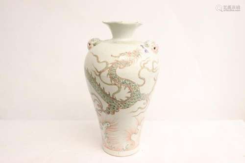 Chinese wucai porcelain meiping