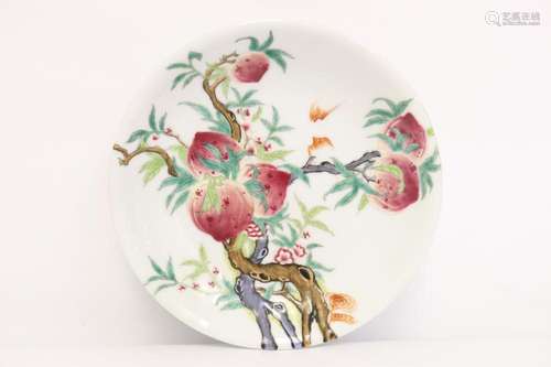 Fine Chinese famille rose porcelain plate