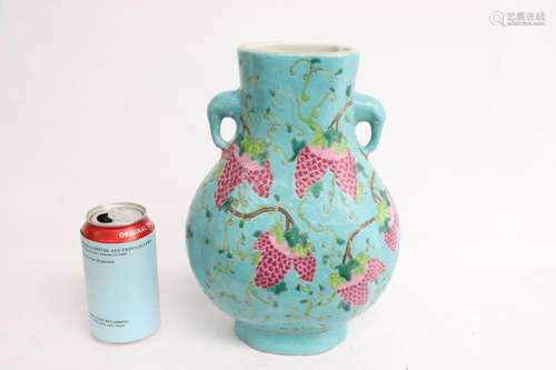 Chinese famille rose porcelain flask